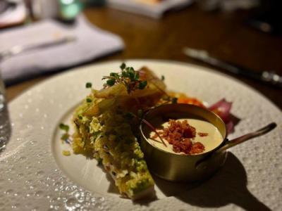 Ophold med 5-retters og vinmenu - til 2