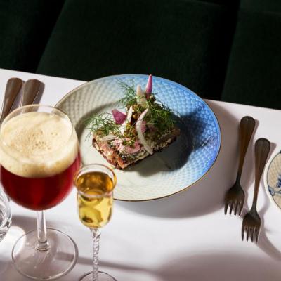 <span style="color:
orange;">Meget populær: </span> Julefrokost på Christianshavn hos NU & DA (5-retter)