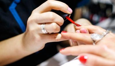 Manicure m. CND Shellac