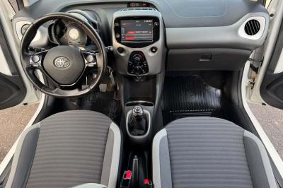 Indvendig bilrengøring