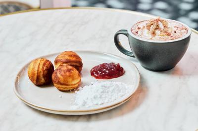 Æbleskiver & varm drik