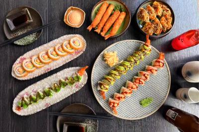 Sushi takeaway for 2