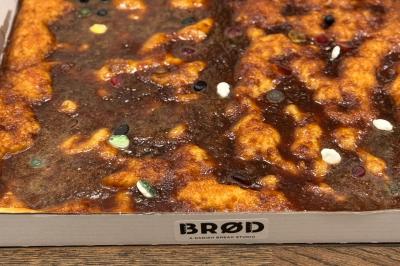 Kæmpe brunsviger med slik