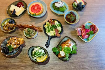 Tapasbrunch med 4 retter