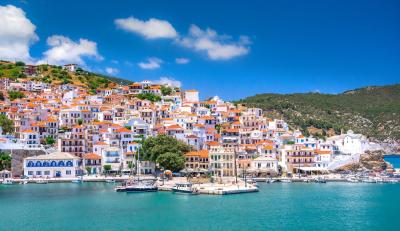 Oplev Skopelos med Apollo