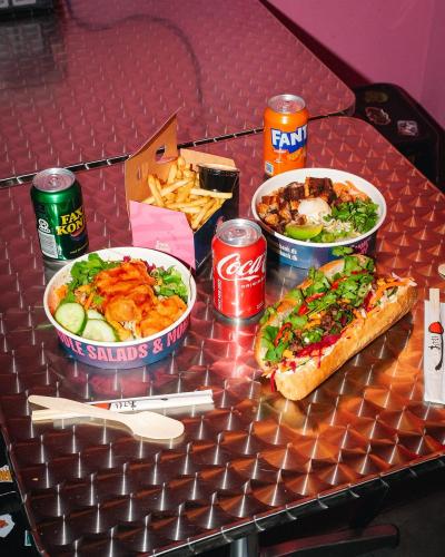 Valgfri Combo @ Banh Banh - Prøv Nudelsalater, Congee el. Banh Mi's