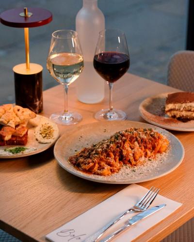 3-Retters på Restaurant BOLO - Middelhavs menu på Hotel Hans