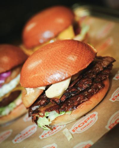 Valgfri Smash-Burger @ Pops Diner - Byens Bedste Burger under Buen