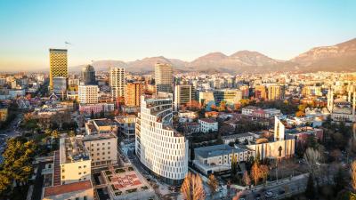 Oplev Albaniens hovedstad: Tirana