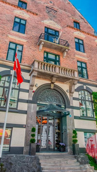 Ophold på Hotel Hebron