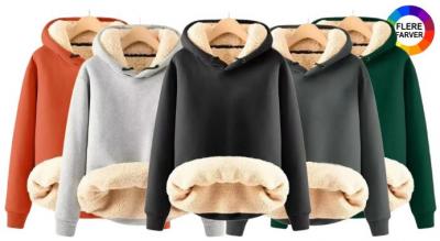 Hold dig varm og stilfuld med denne herre-hoodie - en blød og komfortabel sweatshirt med varm, blød foring, perfekt til vinter