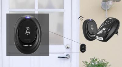 Trådløs dørklokke med LED-indikator der blinker når du får gæster