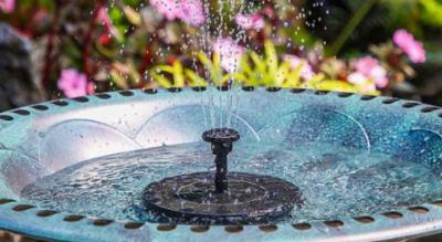 Flot solcelle fontæne til haven - dekorativ hygge til haven