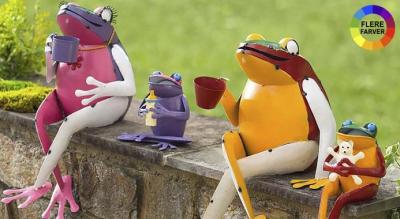 Vejrbestandig metalskulptur af frø - Unik udendørs dekoration og terrasse­tilbehør