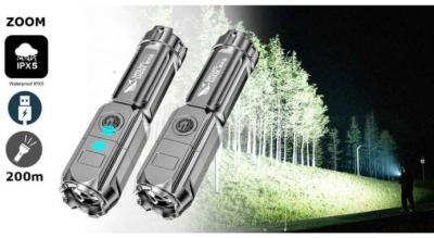 Holdbar LED-lommelygte med IPX5-vandtæthed, tre lysindstillinger, SOS-funktion og en kraftig stråle op til 200 meter