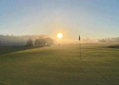 Golfophold: Forårs miniferie for 2 på Blokhus Golfcenter