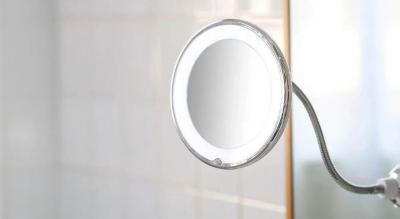 LED-forstørrelsesspejl med 10x zoom