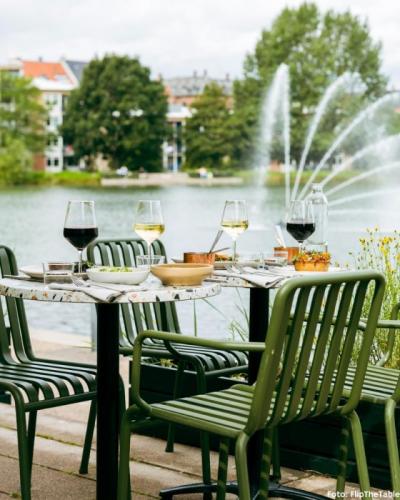 4 stjernet middag med udsigt over søerne