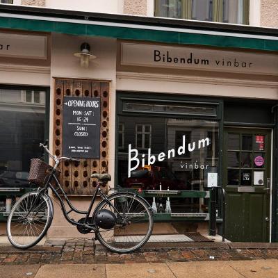 Middag på en af Københavns mest ikoniske vinbarer