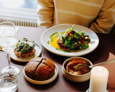 4 retters frokost hos Theo