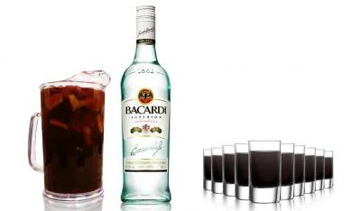 1 flaske Bacardi med vand og 20 små grønne