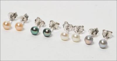 Sølvørestikker med perler