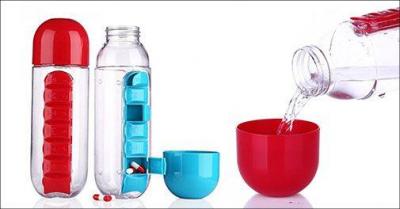 Vandflaske med medicin-organizer