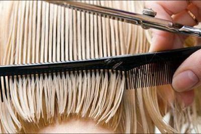 Dameklip med vask, føn og olaplex-behandling