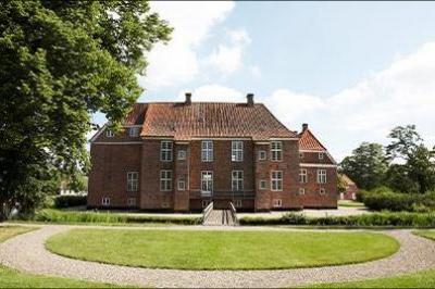 Ophold med halvpension og rundvisning