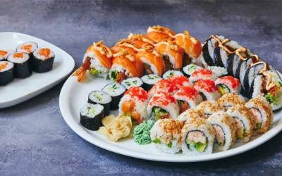 46 stk. sushi - nok til 2 
