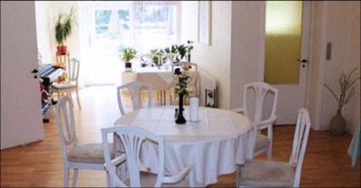 Ophold med 4-retters og vin - for 2