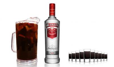 1 flaske med vand og 10 shots